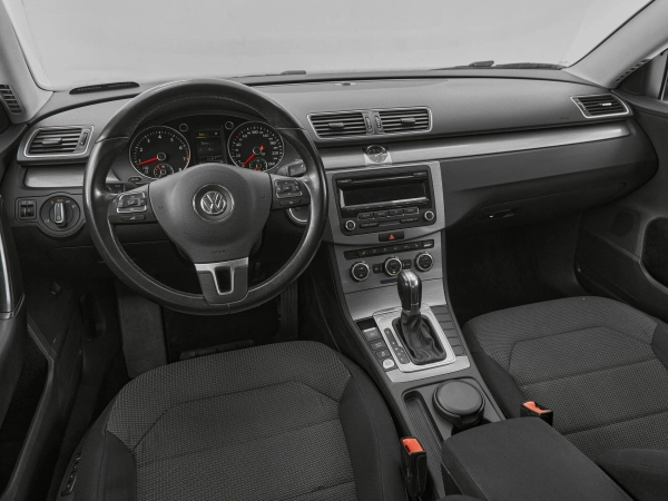 Volkswagen Passat, B7 фото №7