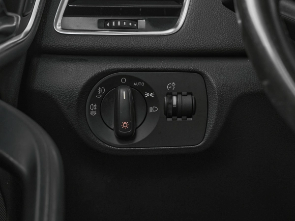 Audi Q3, I (8U) фото №12