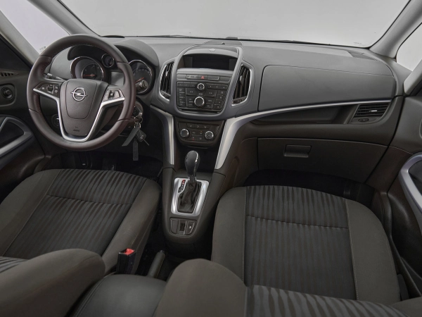 Opel Zafira, C фото №9
