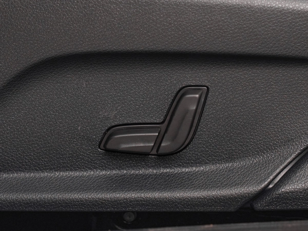 Mercedes-Benz C-Класс, IV (W205) Рестайлинг фото №18
