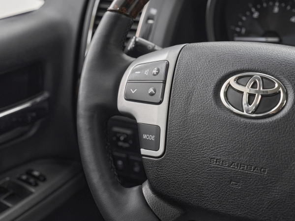 Toyota Land Cruiser, 200 Series Рестайлинг 1 фото №12