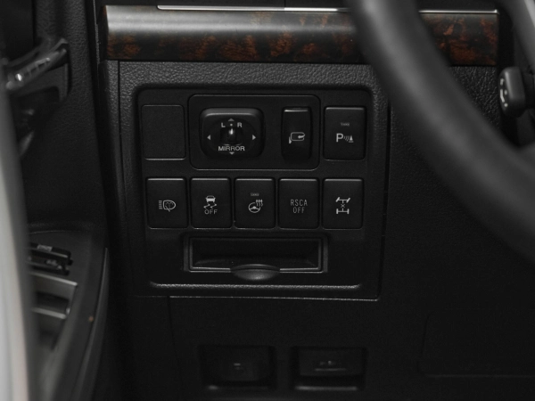 Toyota Land Cruiser, 200 Series Рестайлинг 1 фото №17