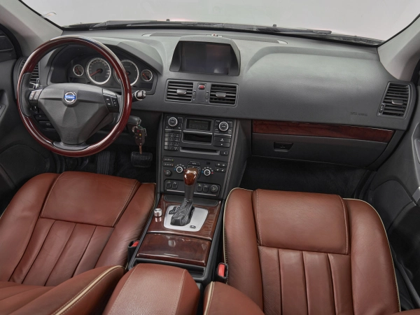 Volvo XC90, I Рестайлинг фото №9