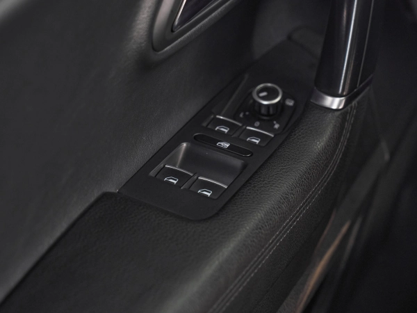Volkswagen Passat CC, I Рестайлинг фото №13