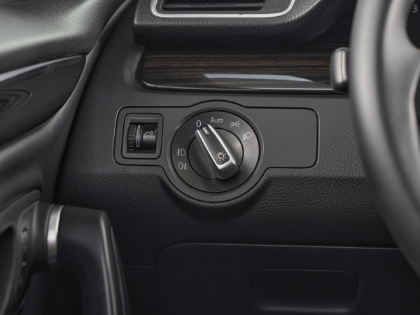 Volkswagen Passat CC, I Рестайлинг фото №14