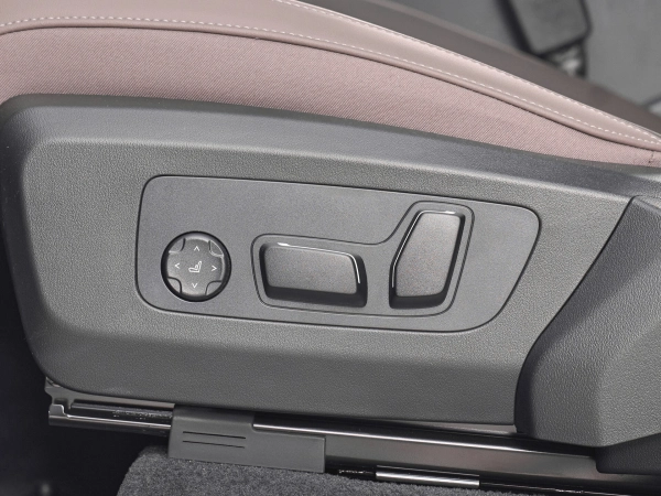 BMW X3, IV (G45/G48) фото №16