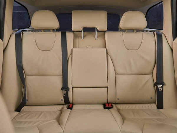 Volvo XC60, I Рестайлинг фото №17