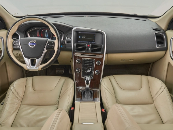 Volvo XC60, I Рестайлинг фото №8