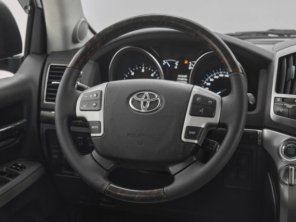 Toyota Land Cruiser, 200 Series Рестайлинг 1 фото №10