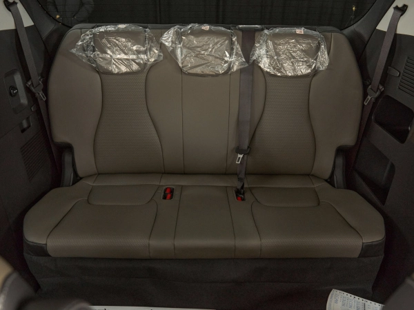 Kia Carnival, IV Рестайлинг фото №25