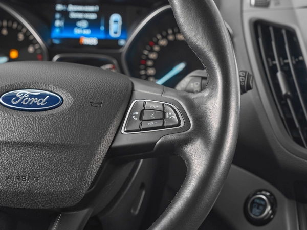 Ford Kuga, II Рестайлинг фото №12