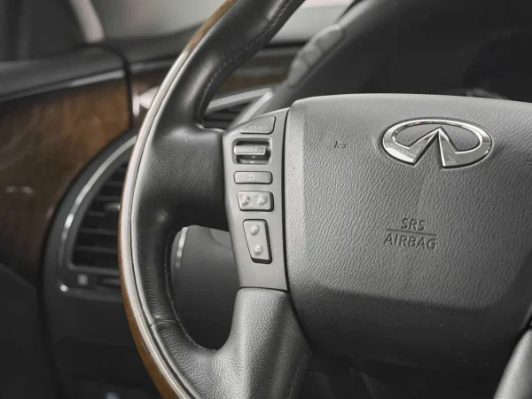 Infiniti QX56, II фото №12