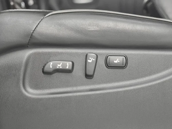 Infiniti QX56, II фото №17