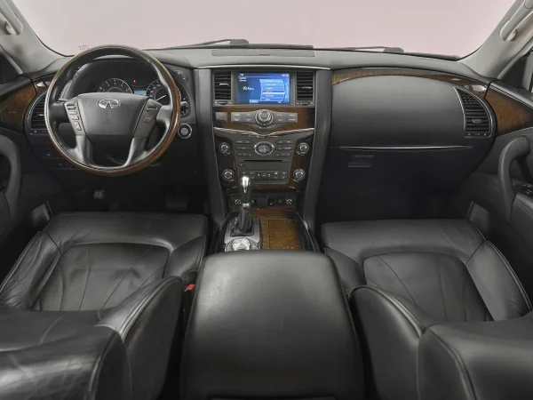 Infiniti QX56, II фото №9