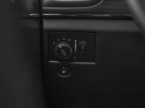 Jeep Grand Cherokee, IV (WK2) Рестайлинг фото №16