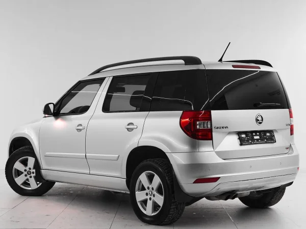 Skoda Yeti, I Рестайлинг фото №4