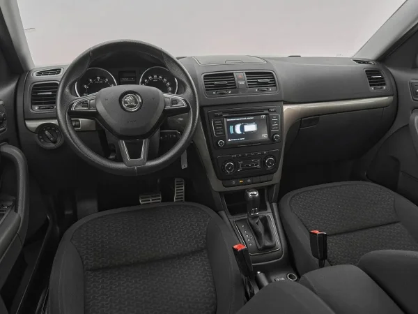Skoda Yeti, I Рестайлинг фото №7