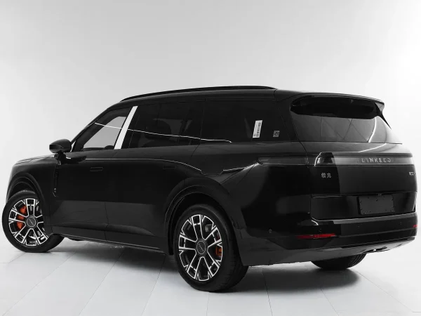 Lynk & Co 900 фото №4