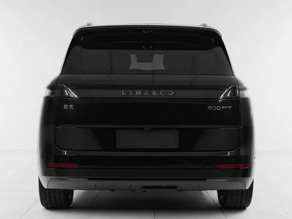 Lynk & Co 900 фото №5