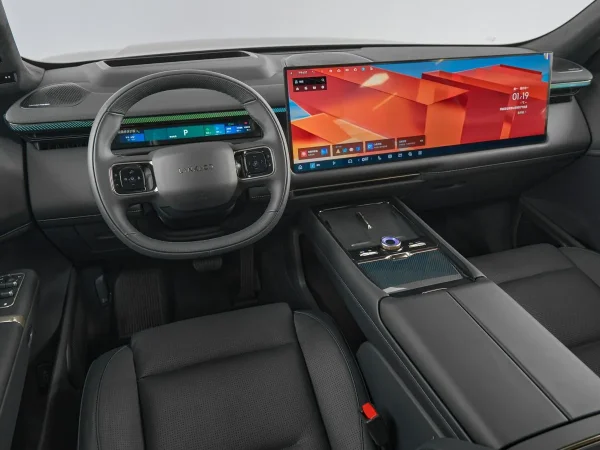 Lynk & Co 900 фото №8