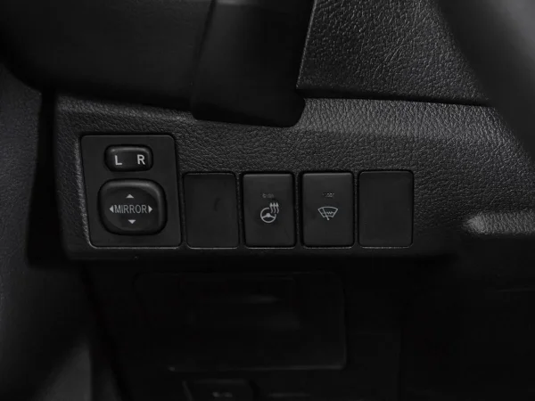 Toyota Corolla, XI (E160, E170, E180) Рестайлинг 1 фото №14