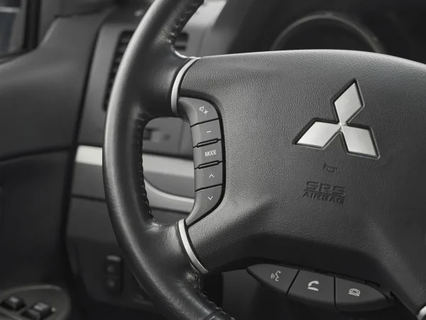 Mitsubishi Pajero, IV Рестайлинг 2 фото №11