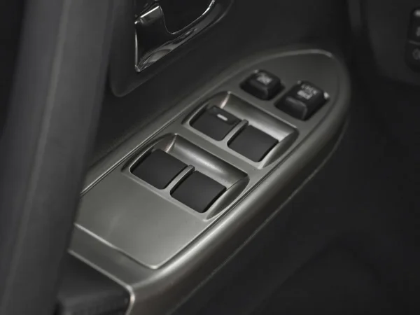 Mitsubishi Pajero, IV Рестайлинг 2 фото №13