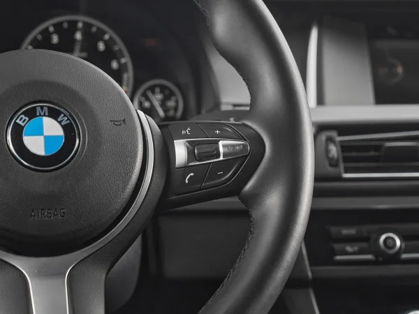 BMW 5 серии, VI (F10/F11/F07) Рестайлинг фото №12