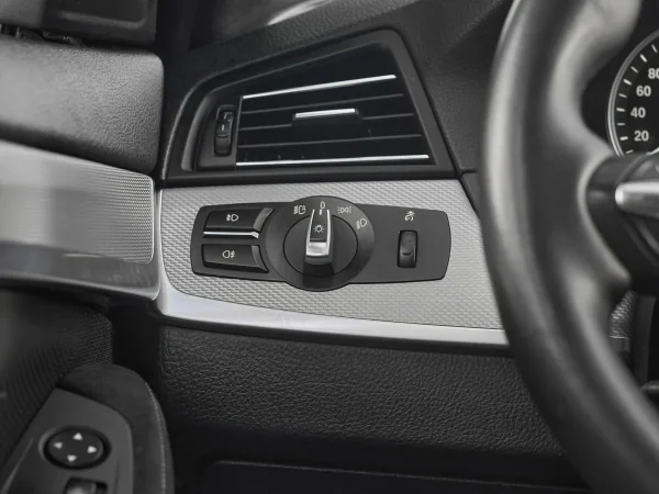 BMW 5 серии, VI (F10/F11/F07) Рестайлинг фото №15