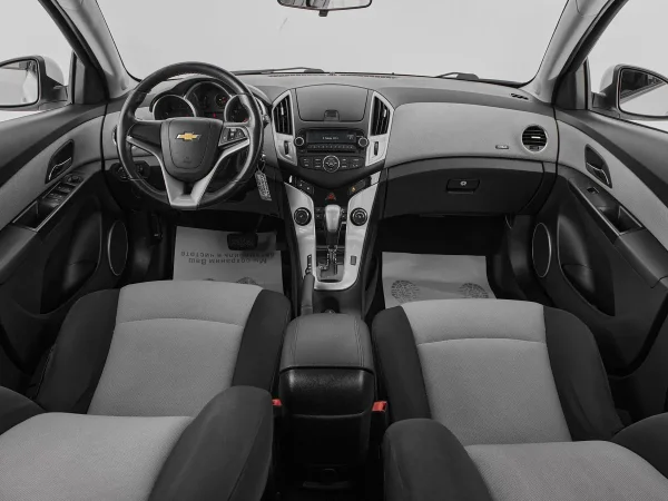 Chevrolet Cruze, I Рестайлинг фото №8