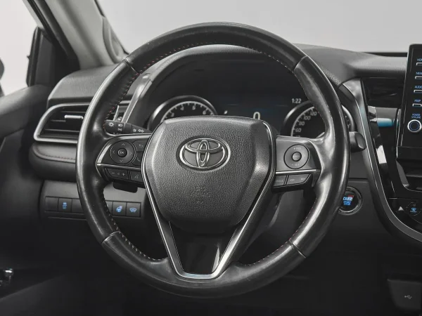 Toyota Camry, VIII (XV70) фото №10