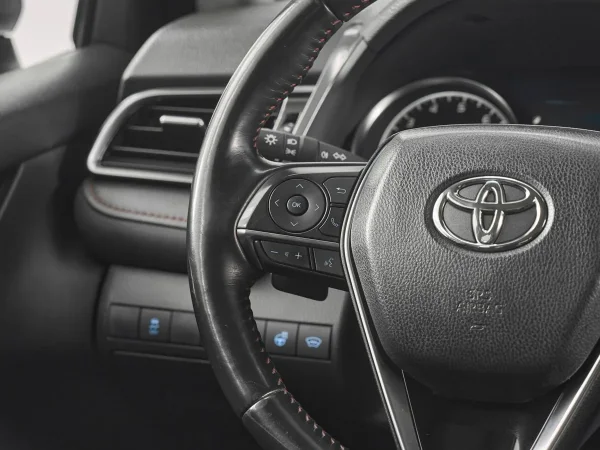 Toyota Camry, VIII (XV70) фото №11