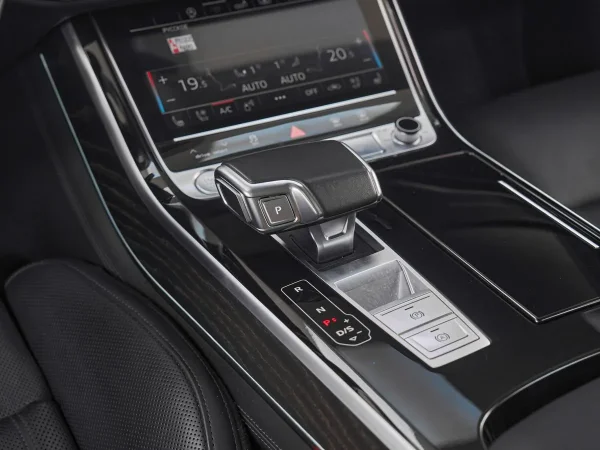 Audi A8, IV (D5) фото №20