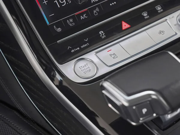 Audi A8, IV (D5) фото №21