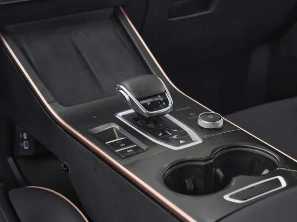Omoda C5, I фото №12
