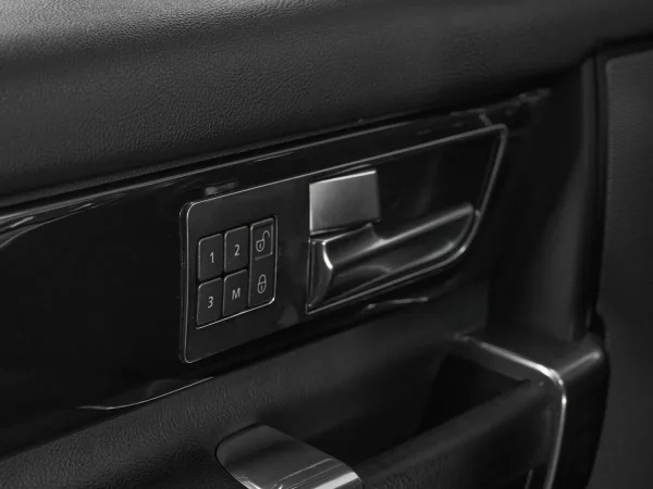 Land Rover Discovery, IV Рестайлинг фото №15