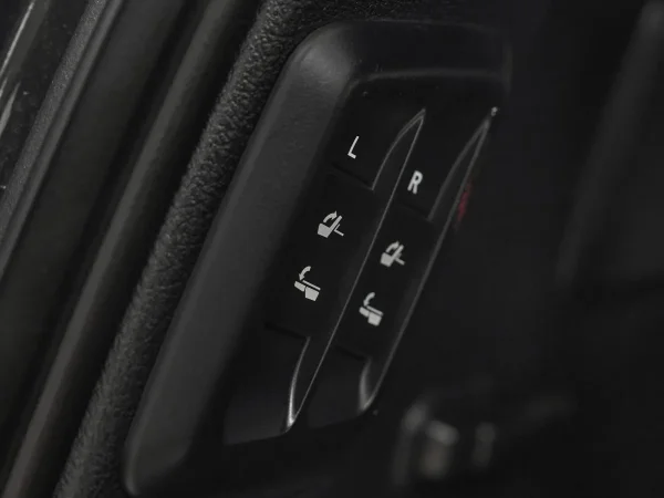 Lexus GX, II Рестайлинг 2 фото №24