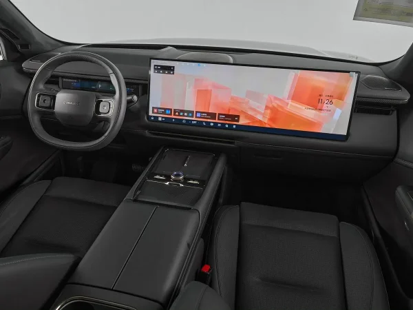Lynk & Co 900 фото №10