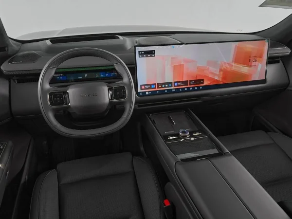 Lynk & Co 900 фото №8