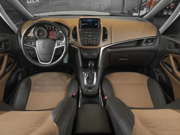 Opel Zafira, C фото №9