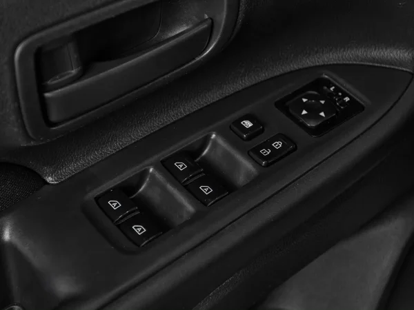 Mitsubishi Outlander, III Рестайлинг 3 фото №13