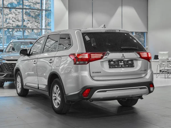 Mitsubishi Outlander, III Рестайлинг 3 фото №4