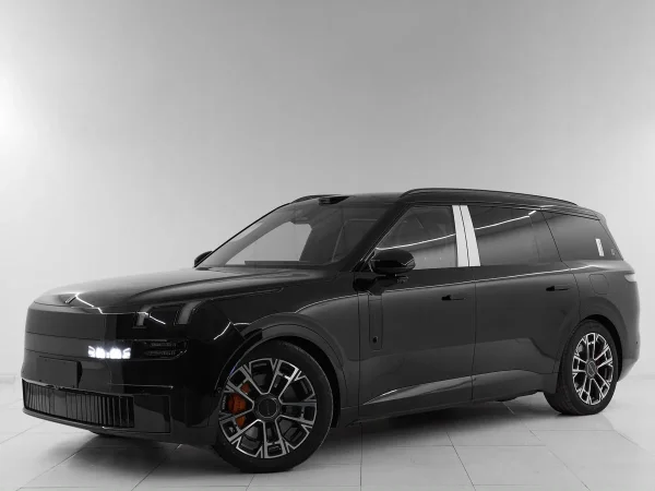 Lynk & Co 900 фото №1
