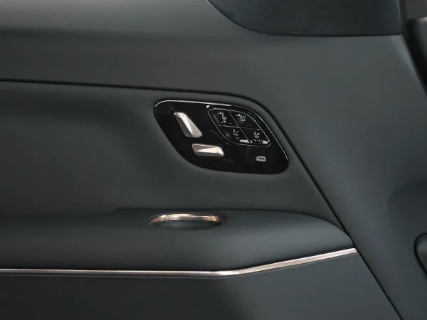 Lynk & Co 900 фото №25