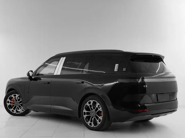 Lynk & Co 900 фото №4