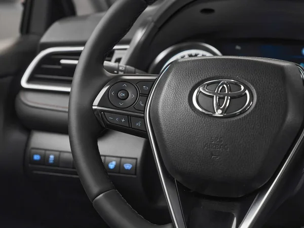 Toyota Camry, VIII (XV70) фото №11