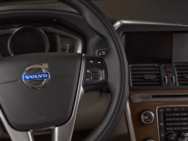 Volvo XC60, I Рестайлинг фото №12