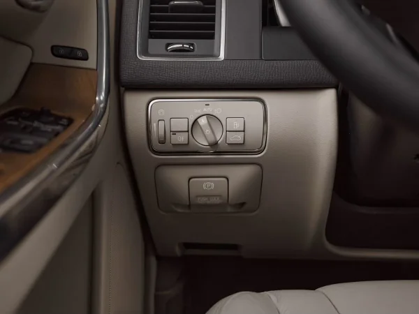 Volvo XC60, I Рестайлинг фото №16