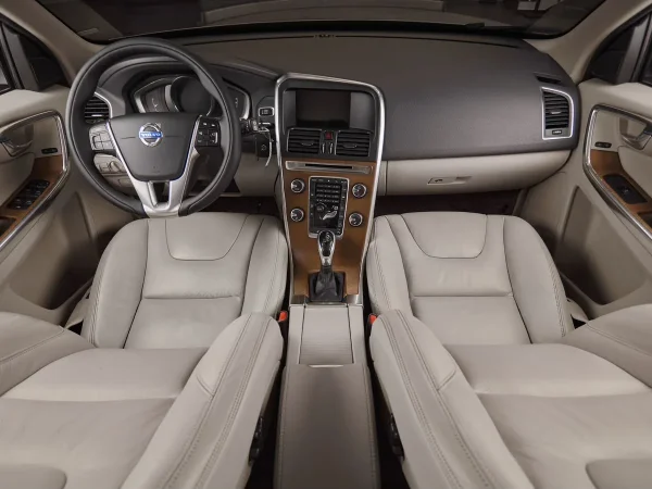 Volvo XC60, I Рестайлинг фото №8