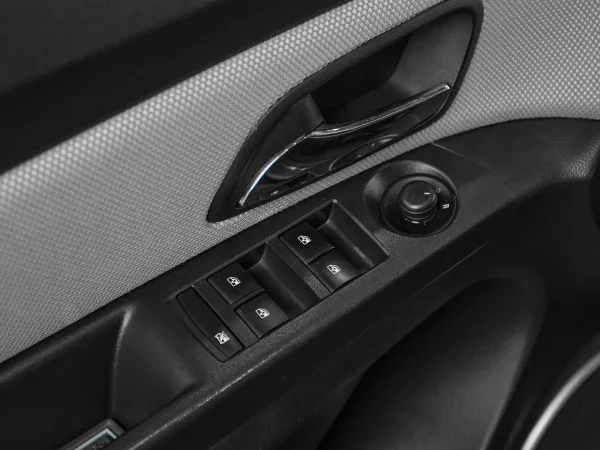 Chevrolet Cruze, I Рестайлинг фото №10